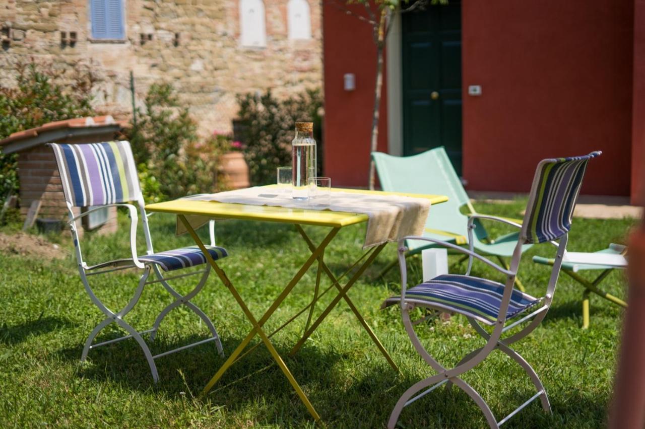 Villa Silvana - Apt Giulia & Michela With Terrace & Parking Perugia Exterior photo